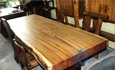 ��ľ����