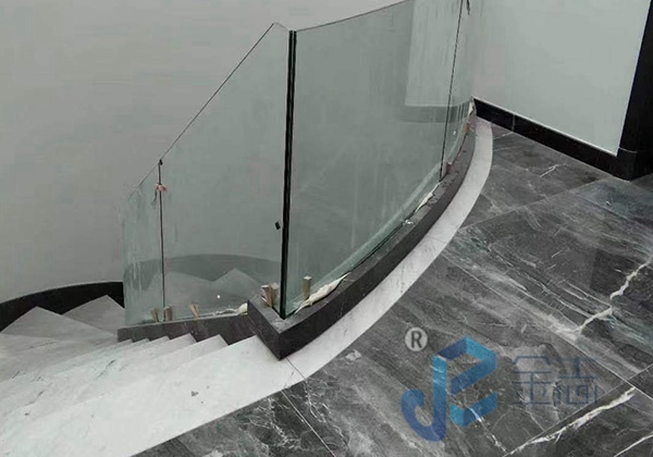 ���ݹ���